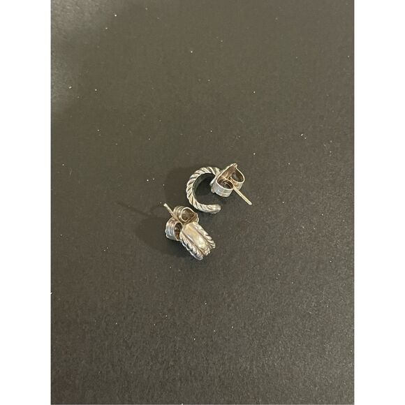 David Yurman Cable Classics Hoop Earrings with Diamonds silver - Picture 5 of 16